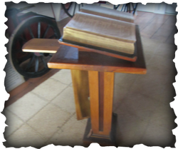 Hollis hearse before restoration